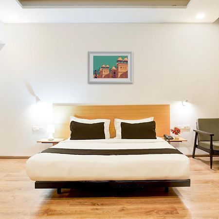 Hotel Super Townhouse Gomti Nagar Matiyari Chinhat Esterno foto