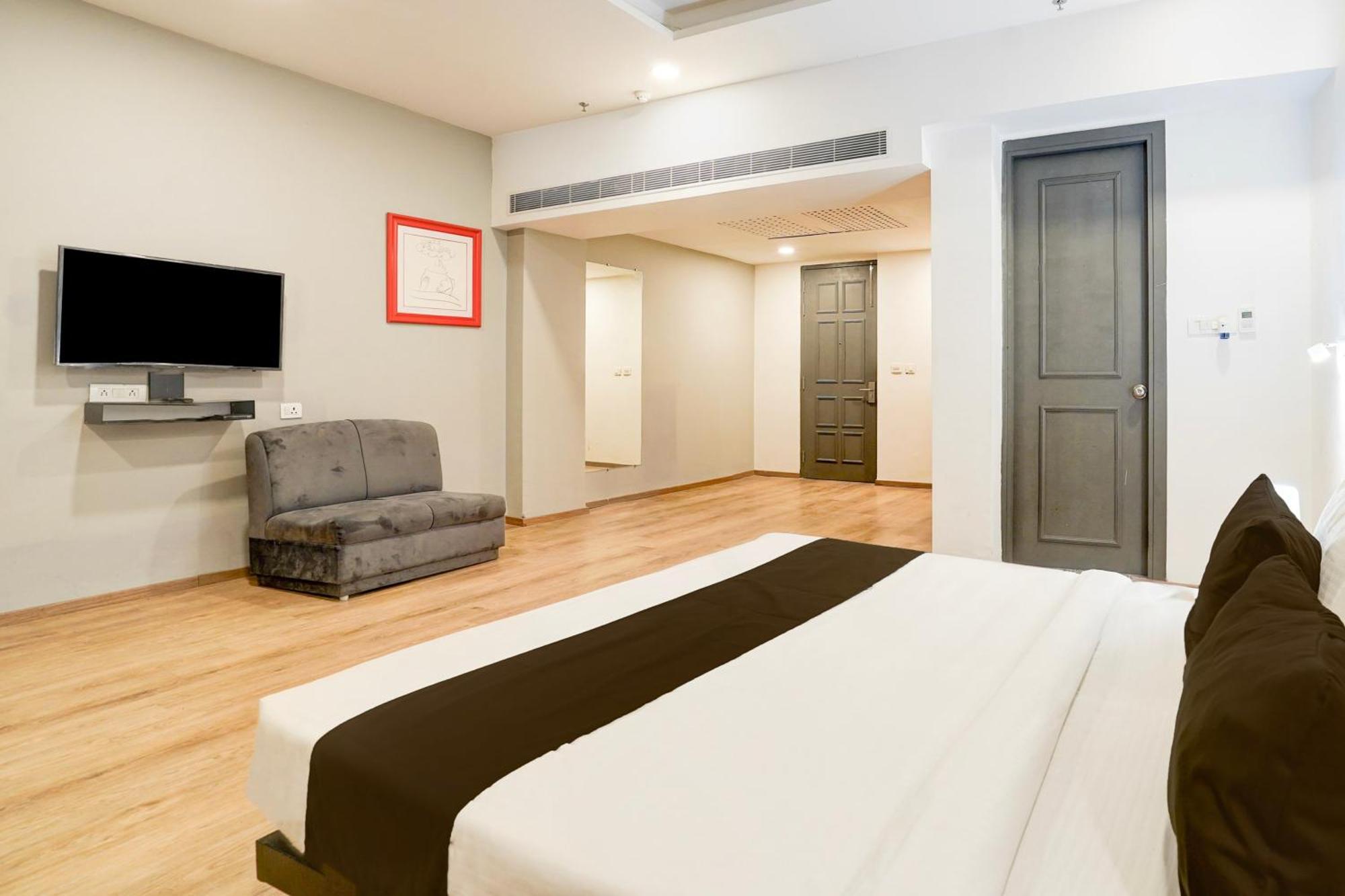 Hotel Super Townhouse Gomti Nagar Matiyari Chinhat Esterno foto