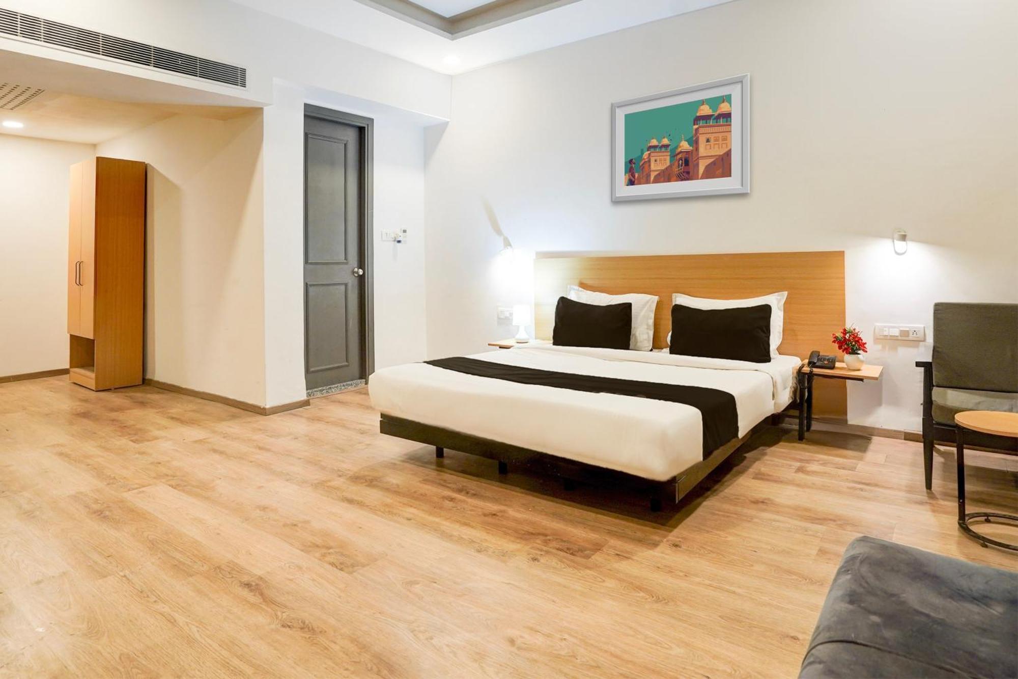 Hotel Super Townhouse Gomti Nagar Matiyari Chinhat Esterno foto