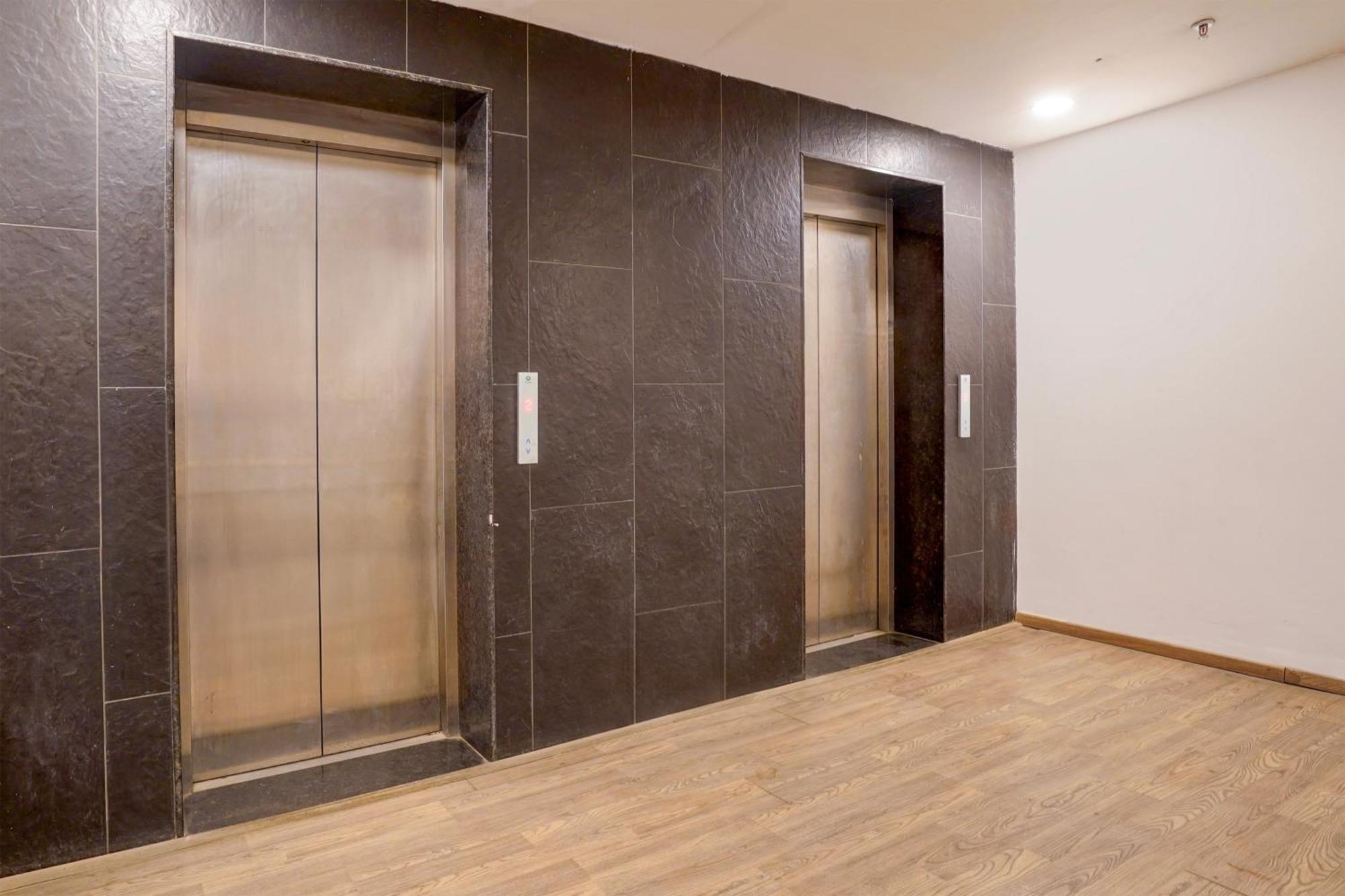 Hotel Super Townhouse Gomti Nagar Matiyari Chinhat Esterno foto