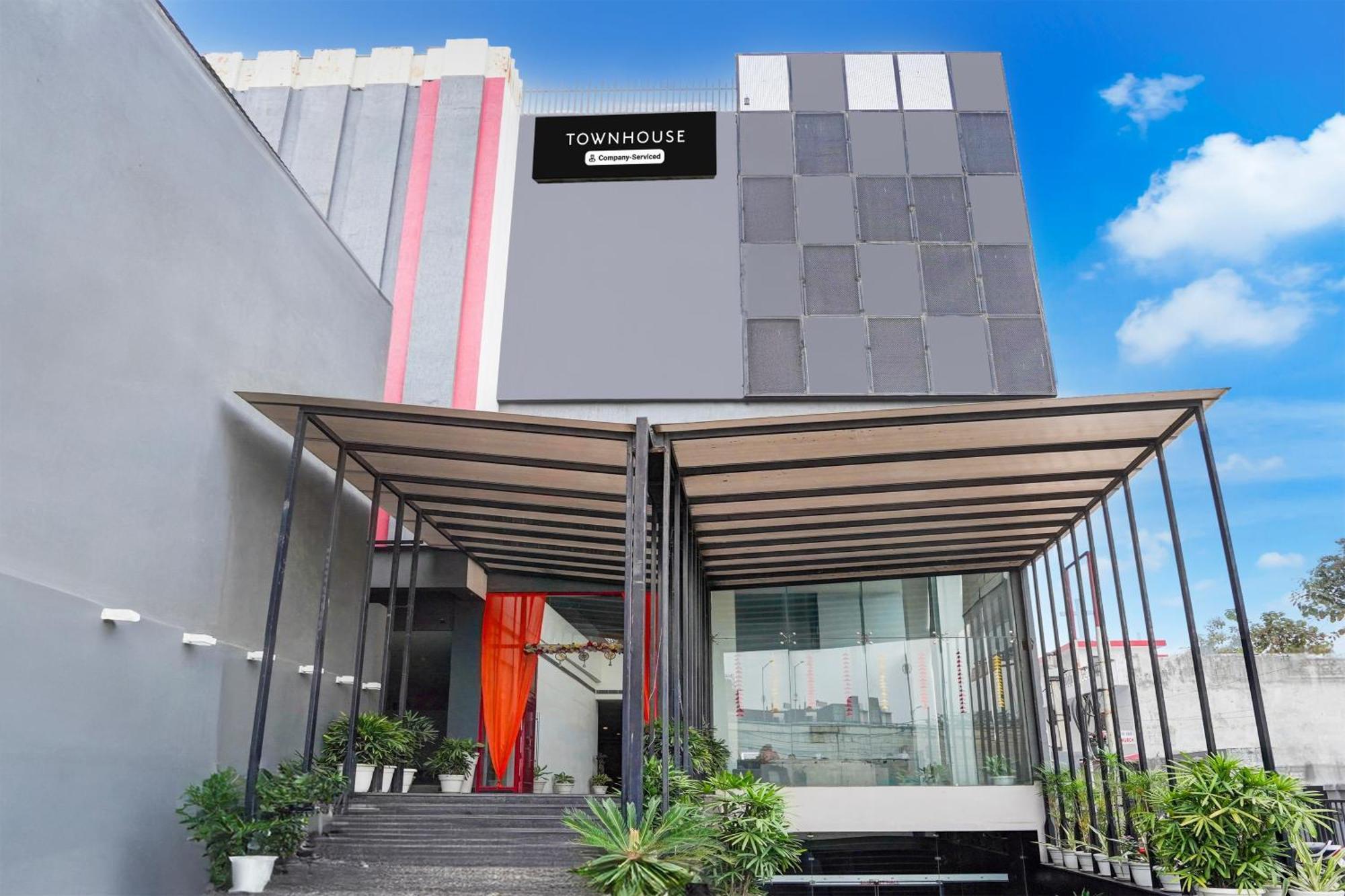 Hotel Super Townhouse Gomti Nagar Matiyari Chinhat Esterno foto